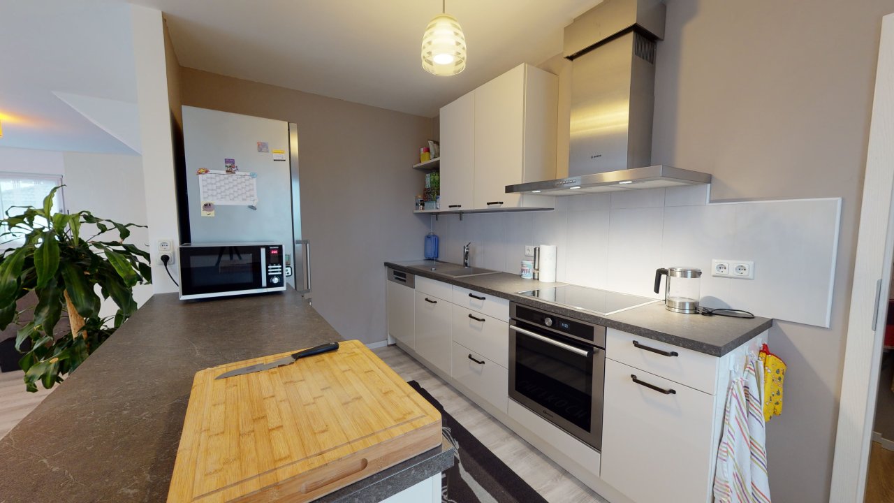 Modernes Einfamilienhaus in Kanalnähe