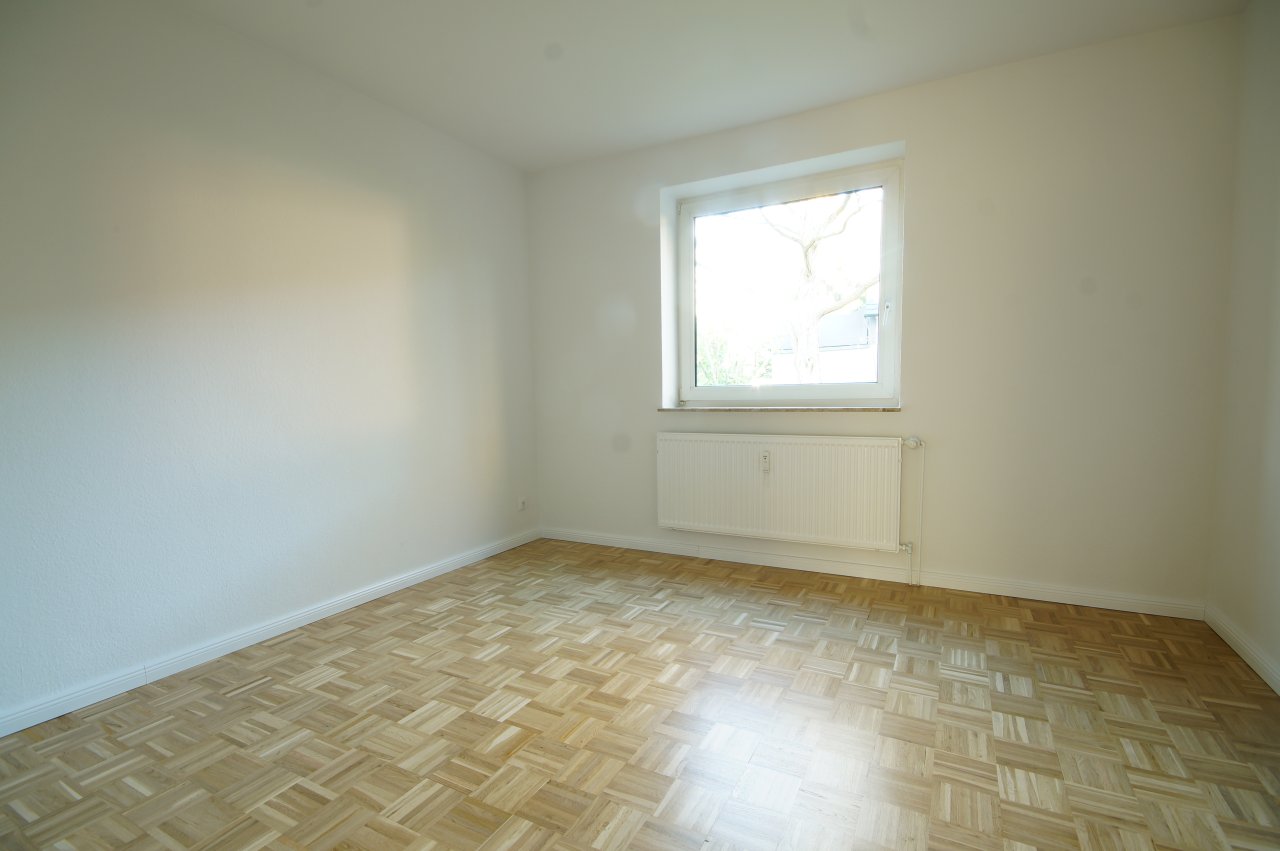 Erstbezug nach Renovierung: 4,5 Zimmer-Wohnung in Suchsdorf