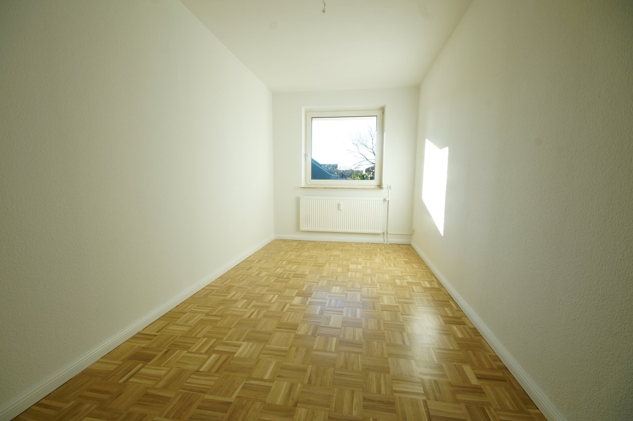 Erstbezug nach Renovierung: 4,5 Zimmer-Wohnung in Suchsdorf