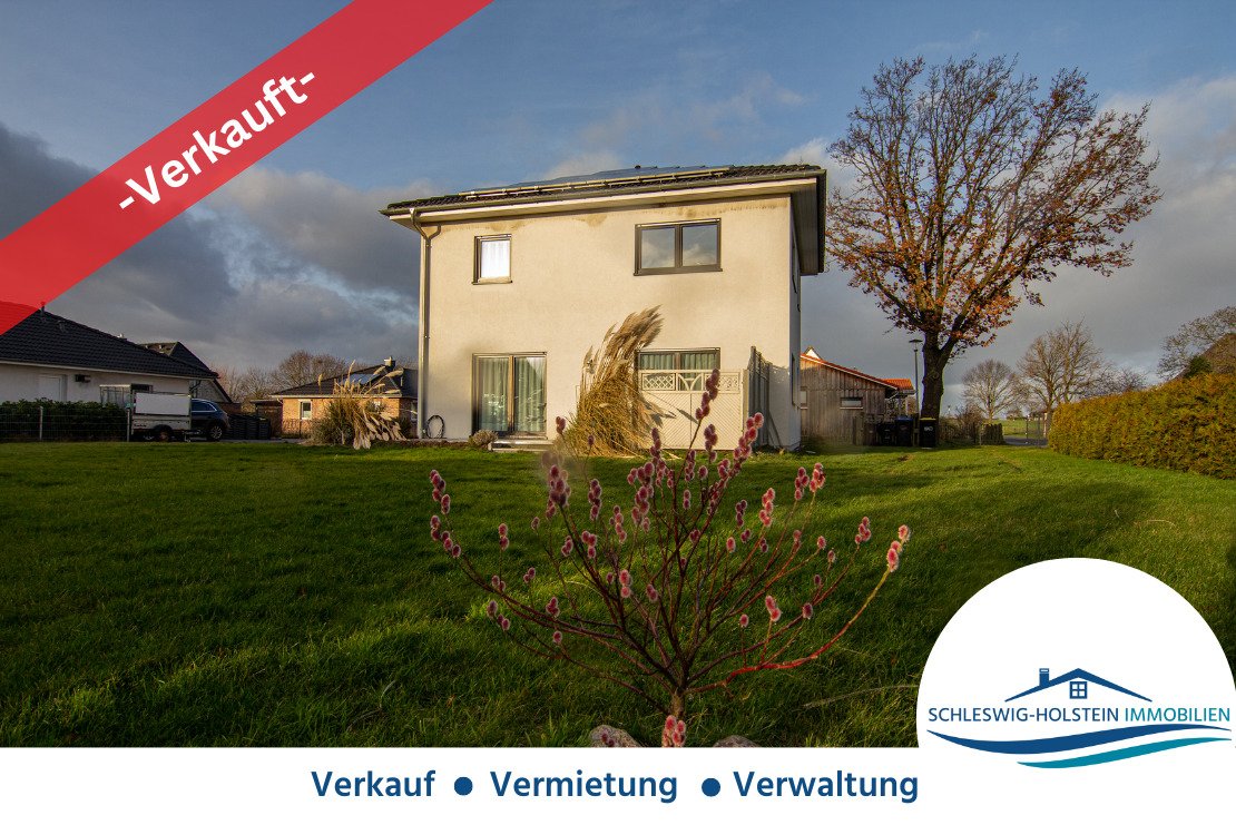 Modernes Einfamilienhaus in Kanalnähe