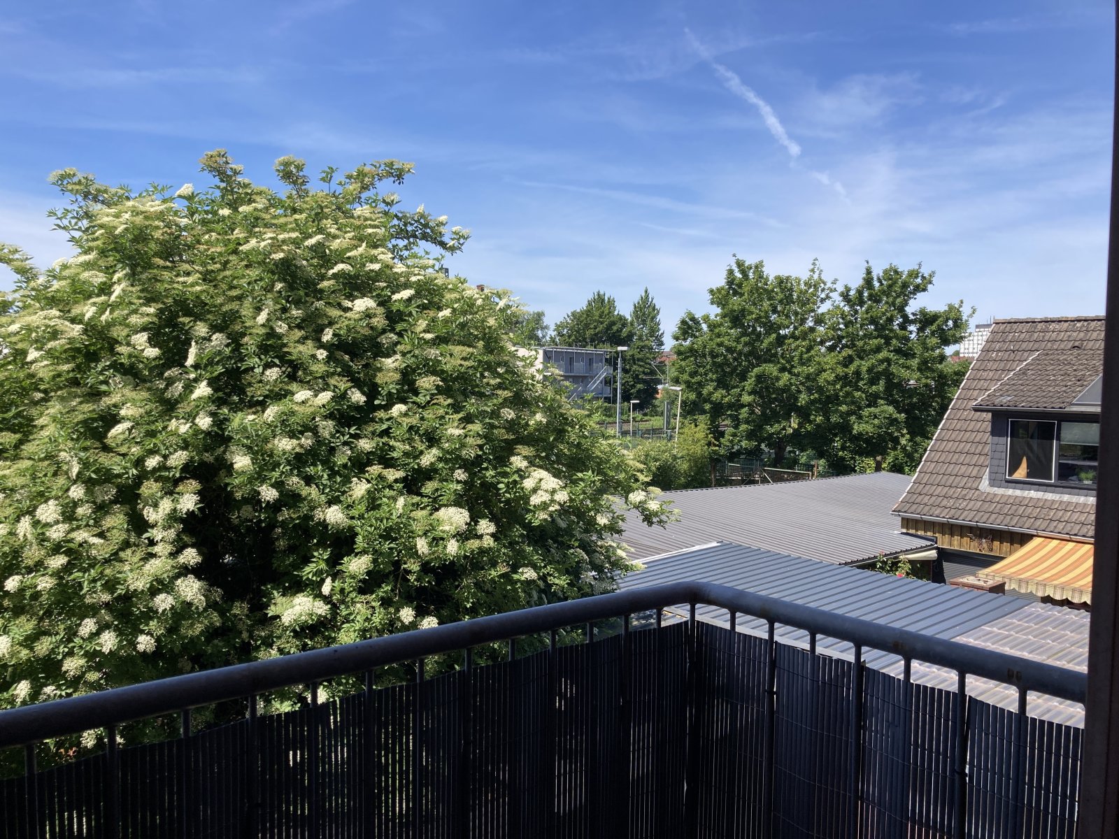Helle sanierte 2-Zimmer Wohnung mit Balkon – Komfortables Wohnen in Kiel