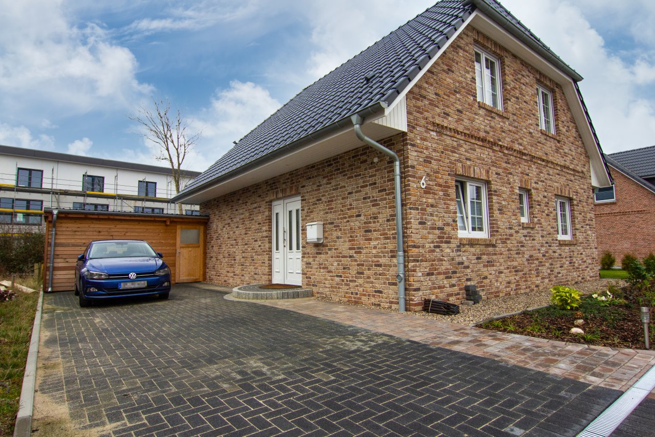 Haus mit Stellplatz Haus mit Stellplatz