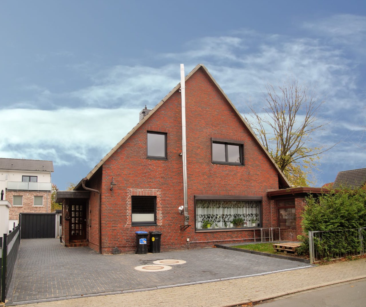 Straßenansicht Straßenansicht