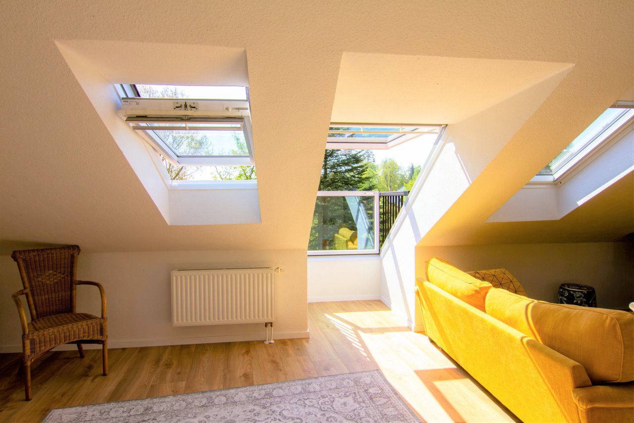 Dachgeschoss mit Cabrio-Fenster Dachgeschoss mit Cabrio-Fenster