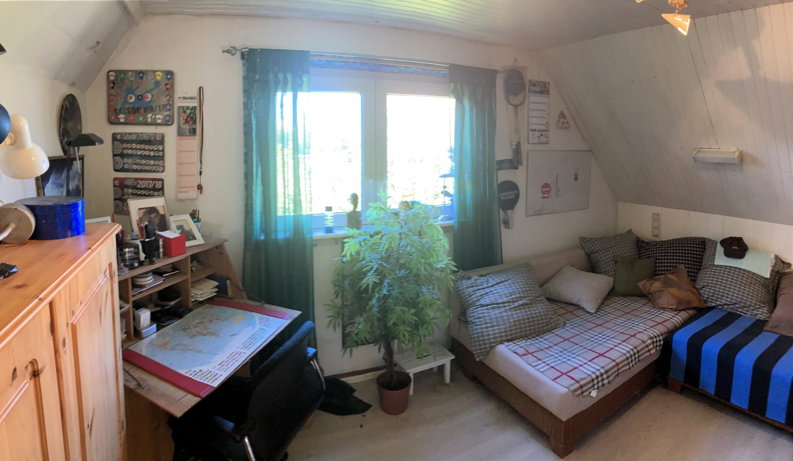 Schlafzimmer 2 DG