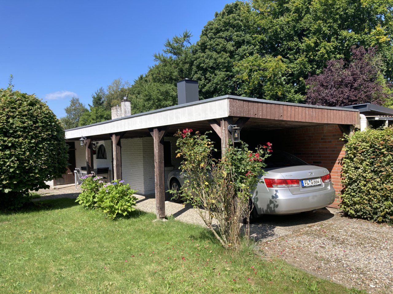 Carport am Bungalow