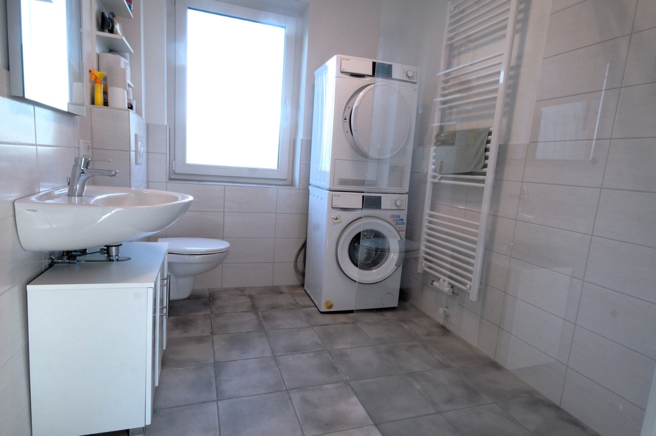 EG Badezimmer 1 EG Badezimmer 1
